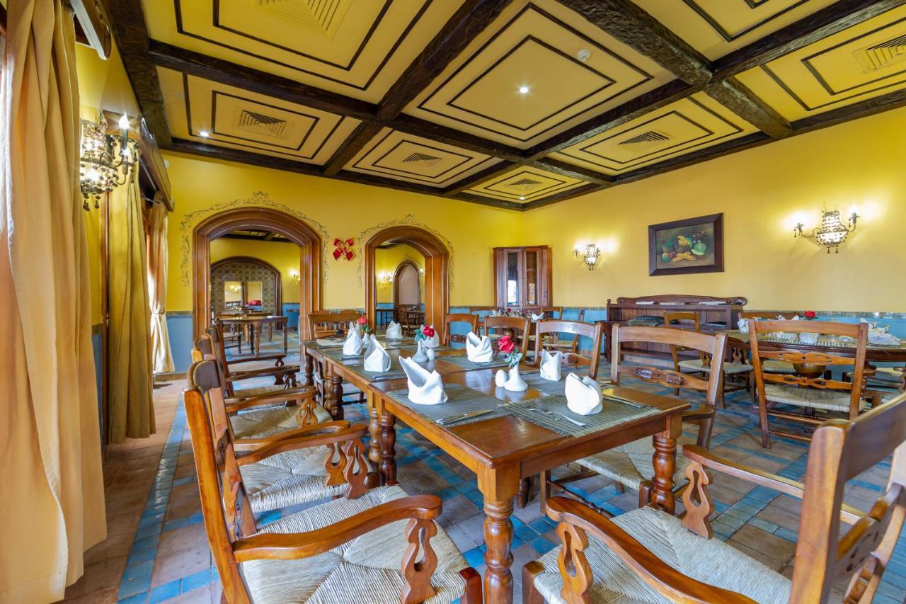 Grand Waterworld Makadi Family Star - Couples And Families Only Hotel Hurghada Exterior photo The restaurant